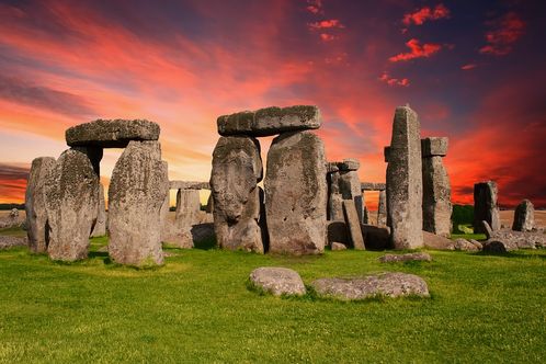 stonehenge-2326750_960_720.jpg
